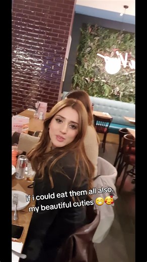 Lunch Break with my cutie pies. sweet bhabi, jannat mirza, alishbah anjum and manal kamran at Italian restaurant in Central London. @Lishay @J M 🥀 #jannatmirza #alishbahanjum #foryoupage #fyp #lunch