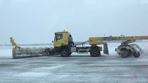 Vores drenge er altid klar, når der kommer lidt sne ❄☃👌 | Billund Airport