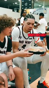 He Ate His Lunch During A Game — Wild Basketball Highlights