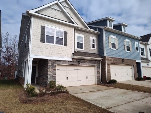 Matthews Townhomes for Rent 3BR/2.5BA by Matthews Property Management