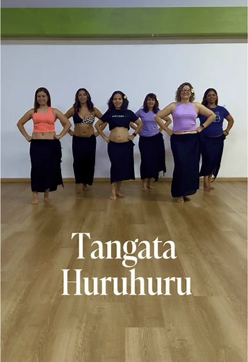 Tangata Huruhuru: Clásico Danza Māori