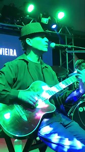 3.8K views | Domingo com Fábio Vieira no Natal Music Festival em São Lourenço-MG. Evento acontece até segunda-feira com shows todos os dias e com entrada franca ! O melhor natal do sul de Minas está em São Lourenço! #natal #saolourenco #festival #musica #domingo #fimdeano # #opopularnet | O Popular Net | Facebook