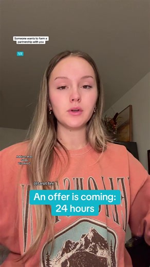 Tarot Tini (@tarot.tini)’s video of Addison Rae