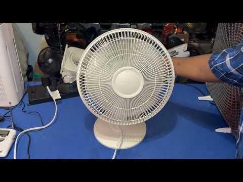 12” white Lasko desk fan