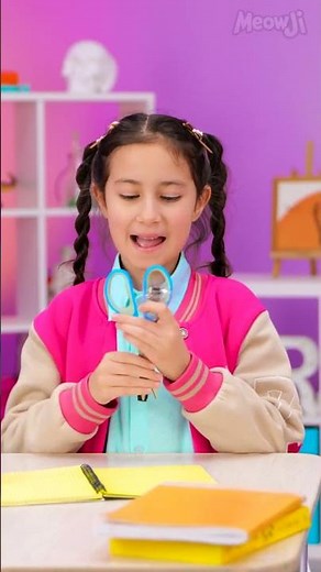 This Girl is Genius! Check This Trick! 🎨✨ #kids #fun