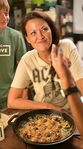 1.7K views · 1K reactions | Real life... deleted scenes. Yes, my son loves to aggravate me by giving me a low rating 藍 & yes, the flies are HORRIBLE in Texas right now  This is what our dinner time is like with our family & I wouldn't want it any other way ❤️ | Kelly Ellison | Facebook