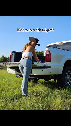 Naughty Red Farmgirl (@naughtyredfarmgirl)’s videos with original sound - Naughty Red Farmgirl