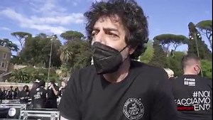416K views · 2.7K reactions | Senza lavoro da oltre un anno, le maestranze dello spettacolo e i loro bauli hanno invaso piazza del Popolo ieri, a Roma. In loro sostegno si sono uniti molti cantanti. Abbiamo raccolto la voce di Fiorella Mannoia e Max Gazzè. Chiedono al governo ascolto, per tutti i professionisti che rendono possibile, sicuro e di qualità ogni loro concerto, ogni spettacolo. #bauliinpiazza #noifacciamoeventi Report in onda lunedì in prima serata su Rai3 | Report | Facebook