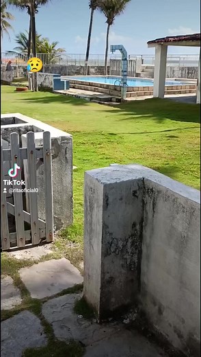 Relaxing Poolside Views with Beach Scenes