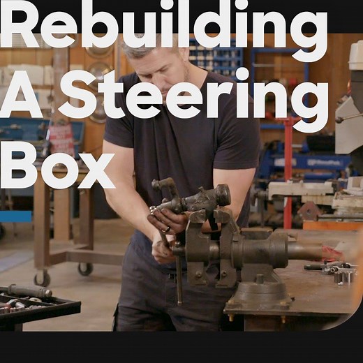 Here comes Ant Anstead showing us how to rebuild the Datsun's steering box! 🚘 | Discovery Channel UK