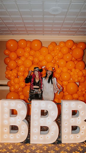 Hunter Marie Tharp on Instagram: "Life is short—buy the tickets 🤠🔥 I’ll be there THIS SATURDAY Evansville, Indiana at @bulls_bands_and_barrels with @bigxthaplug & @tylernancemusic 🎶 🎟️👇 http://bullsbandsandbarrels.com/evansville2026 #BullsBandsandBarrels #ThisAintYourGrandpappysRodeo #rodeo #western #bulls 🎥 @rebeccabeattyequinephoto"