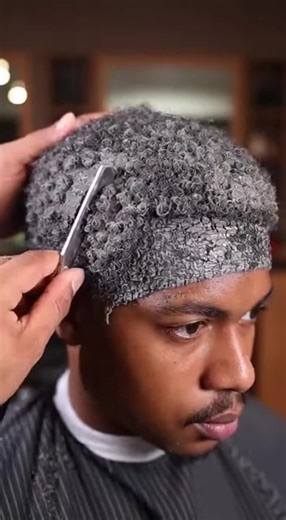 Why is this so disgusting AND so satisfying?#oddlysatisfying#satisfying#asmr#grossbutgood#scalp