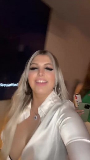 1.9K views · 29 reactions | TODO POR GABY浪浪浪浪李 #lashextensions #lashes #makeup #lashtutorial #fluffy #extra #baddie #russianlashes #virallashes #curlylashes #garzalashes #tutorial #freelashes #model | Pink Nail | Facebook