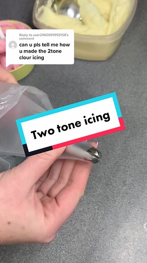 Creating Two-Tone Icing Tutorial: Easy Steps for Perfect Cake Decor