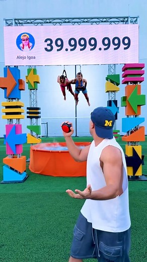 4.9M views · 284K reactions | Solo Me Falta Un Suscriptor 﫠 | Alejo Igoa | Kevin Valen Delfi | Facebook