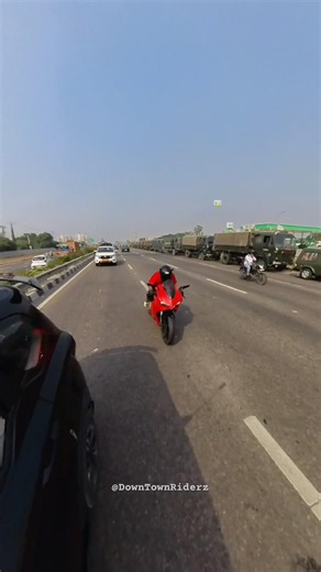 Ducati Panigale 959 high speed flyby raw #ducati #panigalev4r #superbikes #automobile #370 #kawasaki
