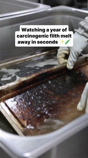 The Toxic Secret in Your Oven Trays 🤢🔍