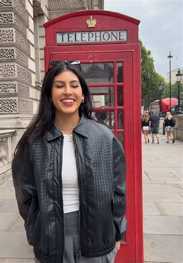 That one One Direction music video: #onewayoranother #onedirection #london