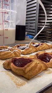 1.5K views · 63 reactions | Claremont’s bakeries and cafes are ideal for unwinding. Spend an afternoon with a locally roasted coffee or try a spiced chai while you soak in the atmosphere or relax after a day of shopping! | Discover Claremont, California | Facebook