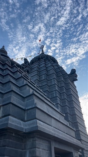 AravindTheTraveller on Instagram: "Best Hidden Temple in Chennai !! ❤️🔥 Jagannath Shrine Trust Temple !! Templeeee Chala Bagundhi Puri Jagannath Temple Viviraaa vastaiii Meku , Chala Peaceful ga Chala Beautiful ga Vuntundhi !! Pakka Evening Lo Vellandiii Best time Adhi !! Location :- Google cheyandi or Comment cheyandi !! Mana vidoes Nachitheee page Ni follow Chesi support cheyandi @just_try_it_babai . . . . . . . . . #krishnatemple #hiddenspot #travelvideos #chennai😍 #chennaicity"