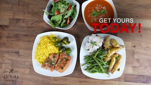 Zulay Kitchen Luna Plates and Bowls Sets, 16 Piece Modern Porcelain Dish Set for 4, Chip and Scratch Resistant Square Dinnerware Set, Microwave and Dishwasher Safe, Pearl White