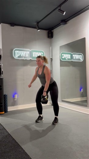 Kettlebell single arm swing clean #exercisetutorial