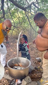 Chotu petu aur motu dada….👑❤️🍗 #chickenlegpiece #nonveglovers #foodie Chicken Leg Piece Ulhas Kamathe Chicken Leg Piece Vlogs | Archana & Ulhas