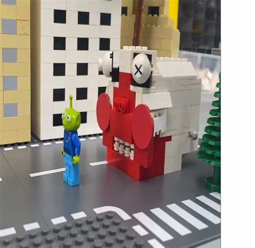 LEGO Trevor Henderson: Monster Tutorial Part 7