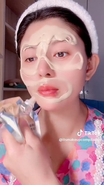DIY Homemade Skincare Face Mask Tutorial