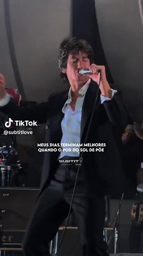 Arabella: Tradução e Letra da Música do Arctic Monkeys