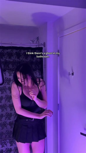 And now my light is broken 😭😭 | Bathroom Light Bulb