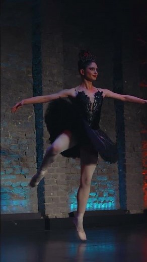 Grand Classic Ballet - Schwanensee - Jenseits der Bühne mit live Streichquartett
