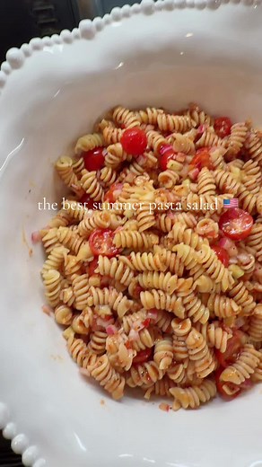 Summer Rotini Pasta Salad with Zesty Italian Dressing