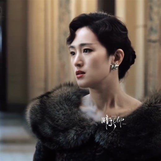 FilmHotpot on Instagram: "Gong Li plays Lady Murasaki in the #thriller "Hannibal Rising," a mysterious and charming woman of Eastern elegance. Video cr. 晴子Clip(from rednote) #gongli #chineseactress #鞏俐 #hannibalrising #hanniballecter #filmlover"