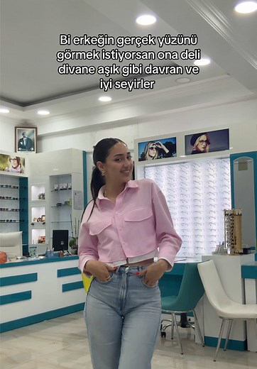 Exploring Optometry: Fashionable Eyewear in a Modern Shop