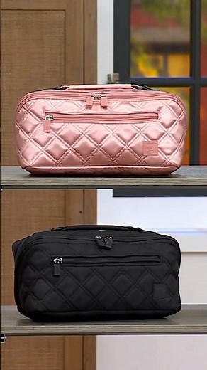 This Travel Bag Has Many Organizing Possibilities