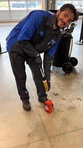 🚗💧Super Practical Oil Change Tool! Manual Syringe-Style Dual Function Pump for Easy Oil Extraction & Filling (Engine Oil, Brake Fluid) 💪Every tech or mechanic needs this fluid extractor tool! Makes my job much easier. | Attentivey.04