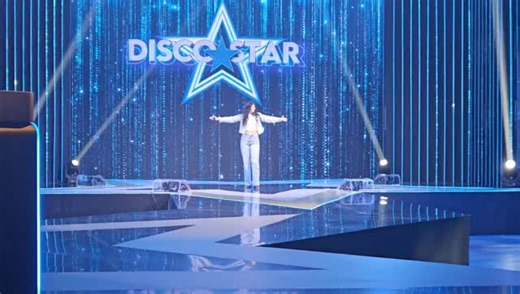 Daria Negra on Instagram: "Wracam dziś do pięknych wspomnień… ✨ Ten fragment z programu Disco Star to dla mnie coś więcej niż występ – to emocje, adrenalina i ogromna wdzięczność 🤍 Dziękuję Wam z całego serca za tak ciepły odbiór, za każdą wiadomość, komentarz i za wszystkie wyświetlenia pod moim teledyskiem – to właśnie Wy dajecie mi siłę, żeby iść dalej 💪🎶 Czasem warto się zatrzymać, spojrzeć wstecz i powiedzieć: warto było… A Wy pamiętacie ten moment? 😍 Dajcie ❤️ jeśli byliście wtedy ze m