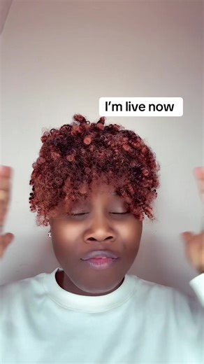 Queen_of_tiktok (@queen_of_tiktok502)’s video of im live right now