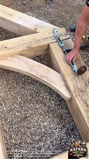 Professional Timber Frame Joint Assembly | Heavy-Duty Beam Alignment and Mechanical Clamp Technique