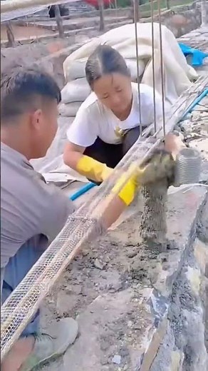 Innovative Way to Build Concrete Columns Using Simple Tools and Wire Mesh