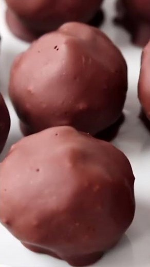 Chocolate Truffle Candy Recipe (Sugar Free, Low Carb)