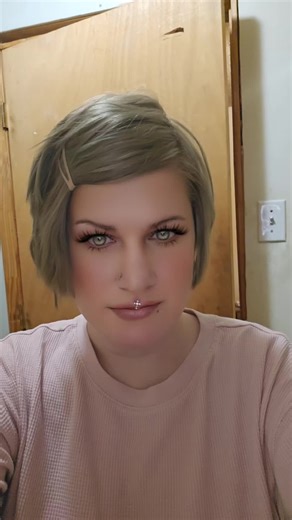 Broken Angel Wings (@brokenangelwings86)’s videos with 10,000 Reasons (Bless The Lord) [Radio Version] - Radio Version/Live - Matt Redman