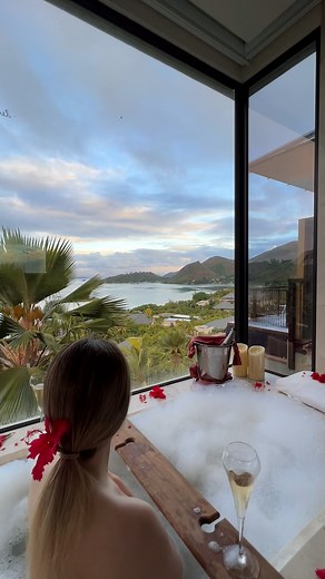 What dreams are made of! 😍 #BathGoals 📷: @‌angelina #Relaxation #LuxuryResort #Praslin #RafflesSeychelles #Raffles | Raffles Seychelles
