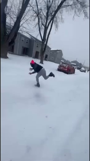 Sjntakeover on Instagram: "😂😂😂 🎥: @ethan.streater21"