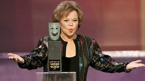 Child star Shirley Temple dies at 86