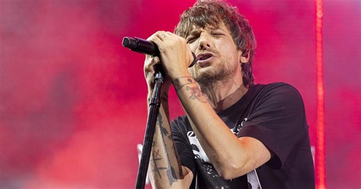 One Direction Alum Louis Tomlinson's Hair Transformation Is Turning Heads