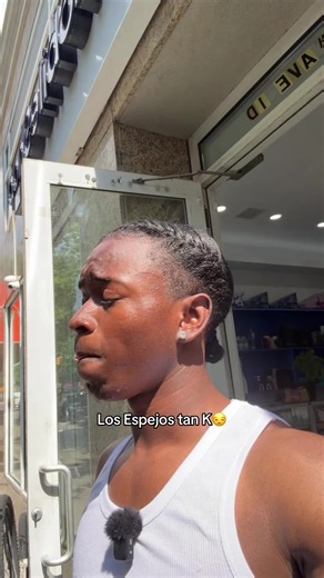 Por qué los espejos muestran reflejos distintos: ¿por qué me veo diferente?