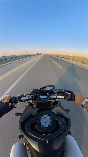 MatLine 🏍️ on Instagram: "Biri ölmeliydi ! . . . . . . #viral #fypage #kesfet #yamaha #09 #matline09"