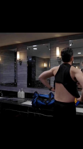 b*tch who tf #ahs #americanhorrorstory #cult #ahscult #ahsedit #kaianderson #evanpeters #billyeichner #showerscene #fy #fyp #foryou #fyy